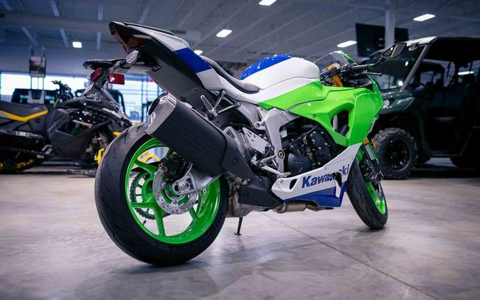 2024 Kawasaki Ninja® ZX™-6R 40th Anniversary Edition ABS