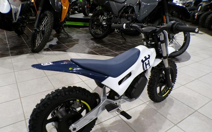 2024 Husqvarna® EE 2