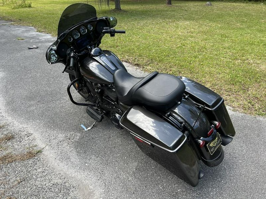 2019 Harley-Davidson® FLHXS - Street Glide® Special