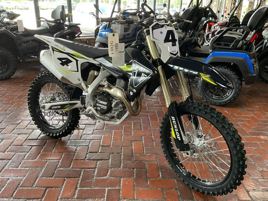 2025 Triumph TF 450-RC Edition Jet Black/Pure White