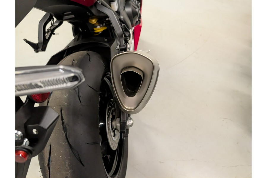 2025 Honda CBR1000RR-R Fireblade SP