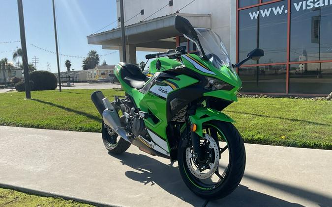 EX500HSFNL 2025 Ninja® 500