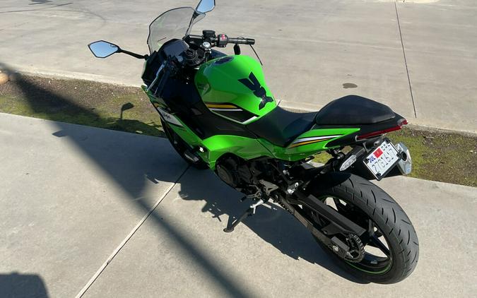 EX500HSFNL 2025 Ninja® 500