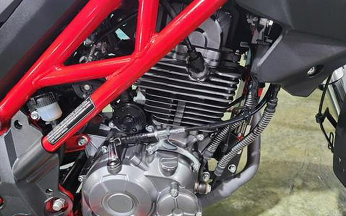 2022 Benelli TNT135