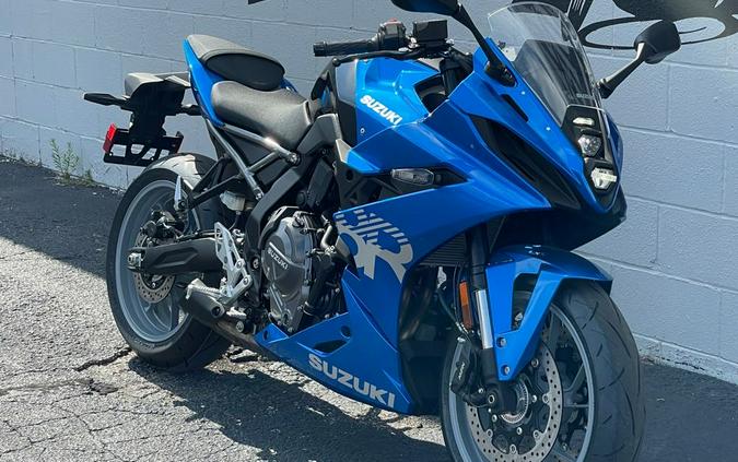 2024 Suzuki GSXS8R 8R