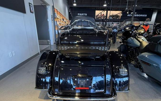 2020 Harley-Davidson® FLHTCUTGSE - CVO™ Tri Glide®