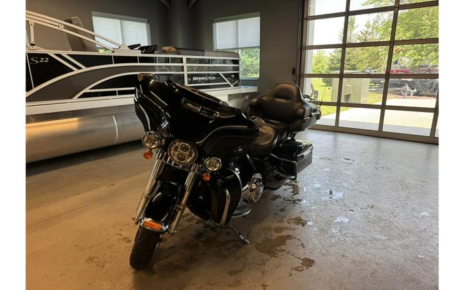 2015 ELECTRA GLIDE ULTRA CLASSIC LOW - Harley-Davidson®
