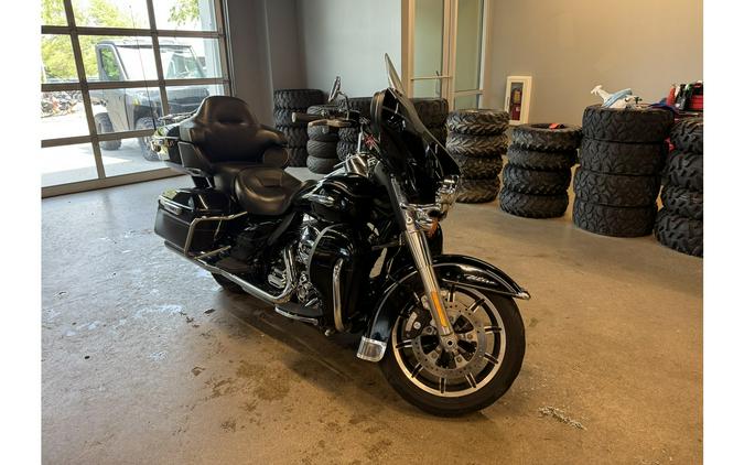 2015 ELECTRA GLIDE ULTRA CLASSIC LOW - Harley-Davidson®