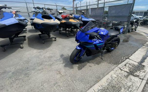 2024 Yamaha YZF-R1
