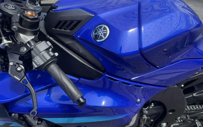 2024 Yamaha YZF-R1