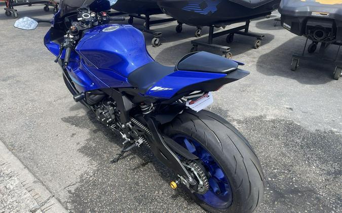2024 Yamaha YZF-R1