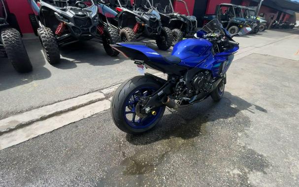 2024 Yamaha YZF-R1