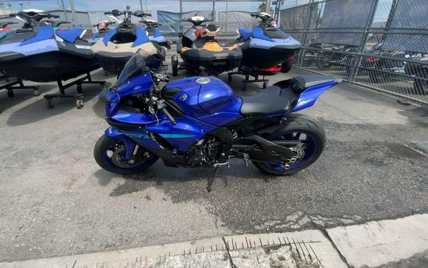 2024 Yamaha YZF-R1