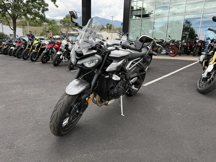2024 Triumph Street Triple 765 R Silver Ice