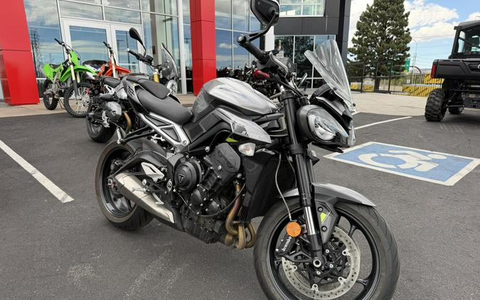 2024 Triumph Street Triple 765 R Silver Ice