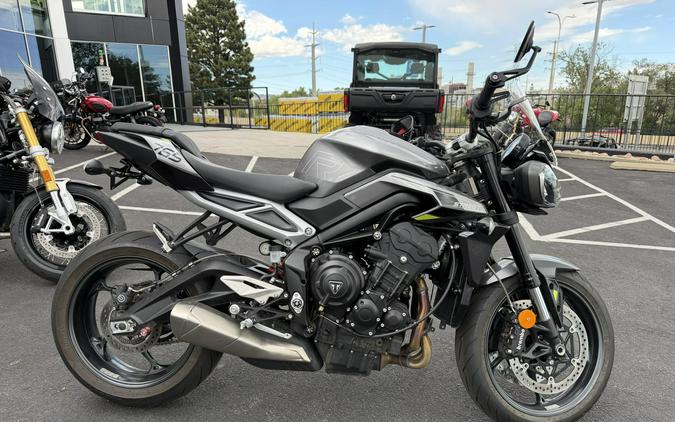 2024 Triumph Street Triple 765 R Silver Ice