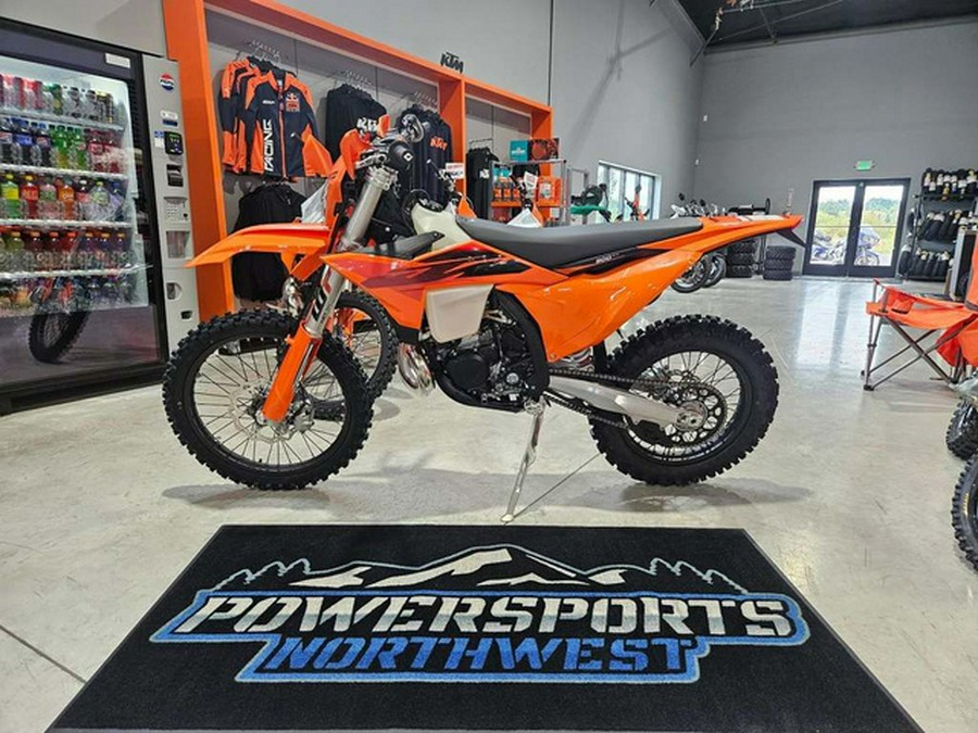 2027 KTM XC 300 W