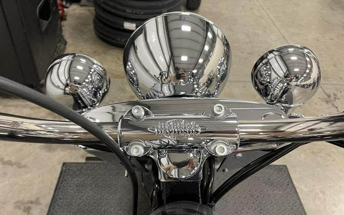 2014 Harley-Davidson® FLSTC - Heritage Softail® Classic