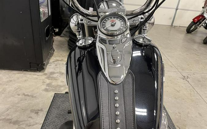 2014 Harley-Davidson® FLSTC - Heritage Softail® Classic