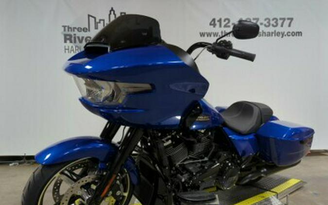 2024 Harley-Davidson® Road Glide® Blue Burst – Black Finish