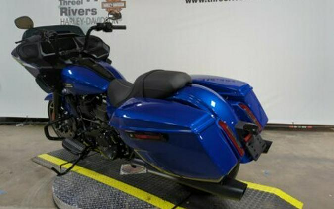 2024 Harley-Davidson® Road Glide® Blue Burst – Black Finish