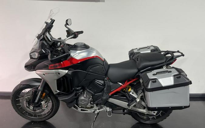 2024 Ducati Multistrada V4 Rally Travel Adventure Black