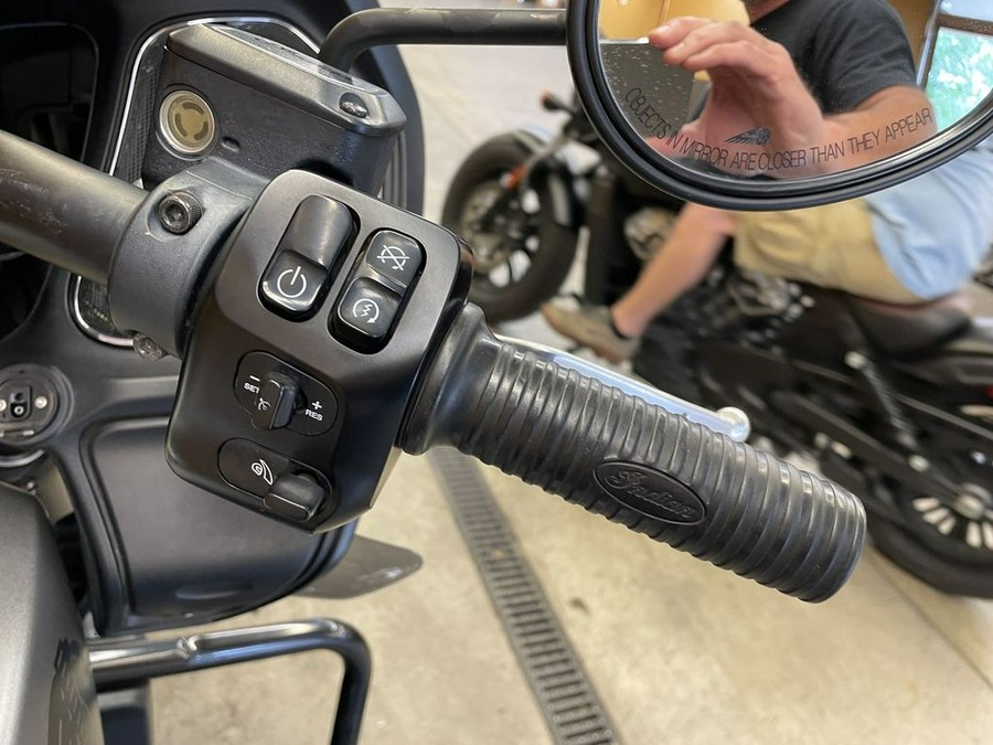 2021 Indian Motorcycle® Challenger® Titanium Smoke