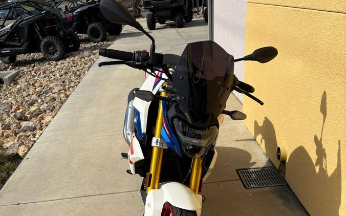 2023 BMW G310R