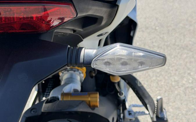 2021 Ducati SuperSport 950 S White Silk fairing