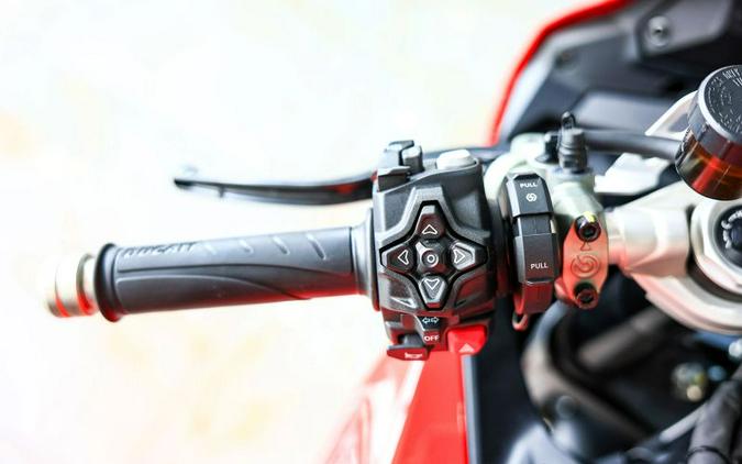 2025 Ducati Panigale V2