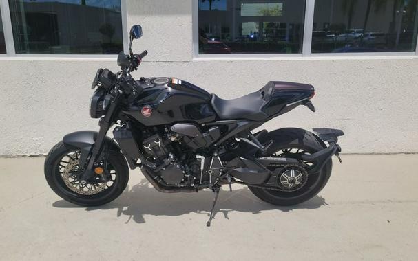 2022 Honda® CB1000R Black Edition
