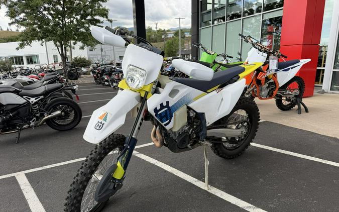 2024 Husqvarna FE 501w White / Blue / Yellow