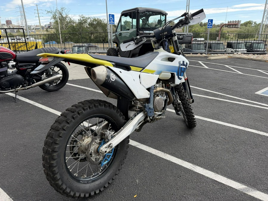 2024 Husqvarna FE 501w White / Blue / Yellow