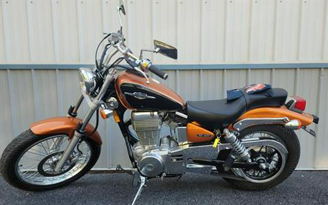 2014 Suzuki Boulevard S40