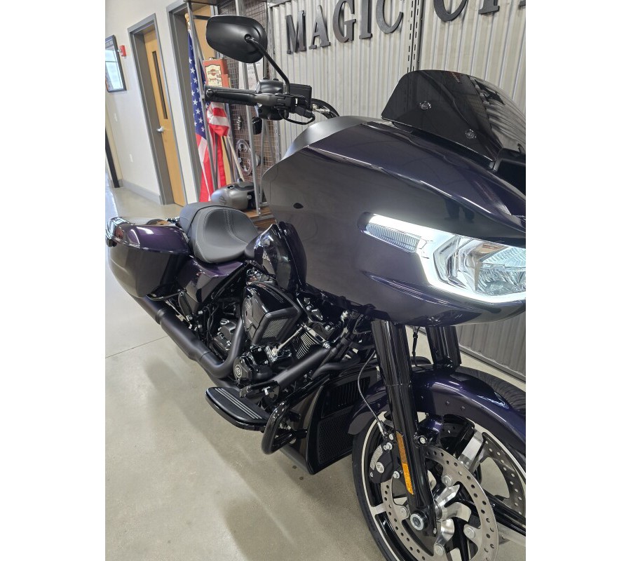 FLTRX 2025 Road Glide™