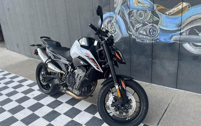 2023 KTM 790 Duke