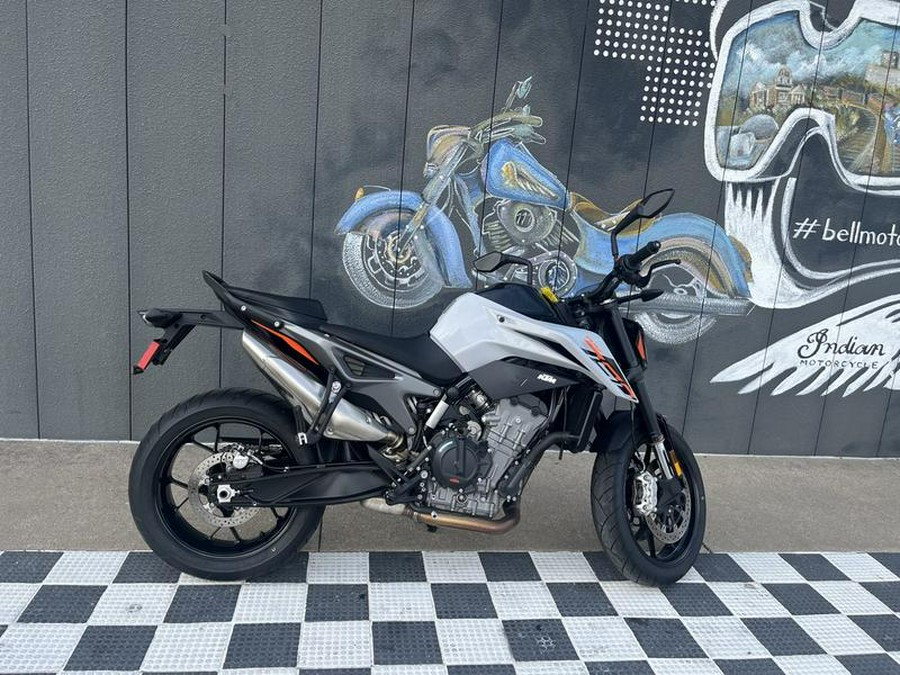 2023 KTM 790 Duke