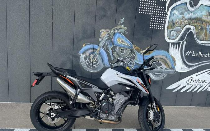 2023 KTM 790 Duke
