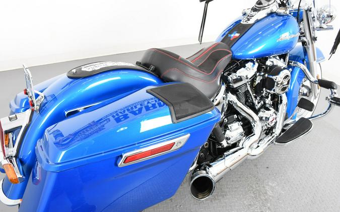 2018 Harley-Davidson® FLDE Deluxe