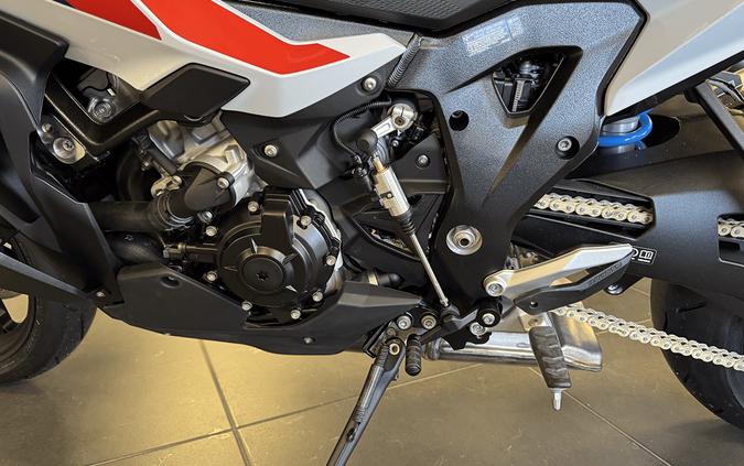 2026 BMW M1000XR