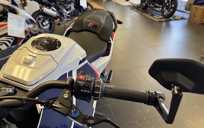 2026 BMW M1000XR
