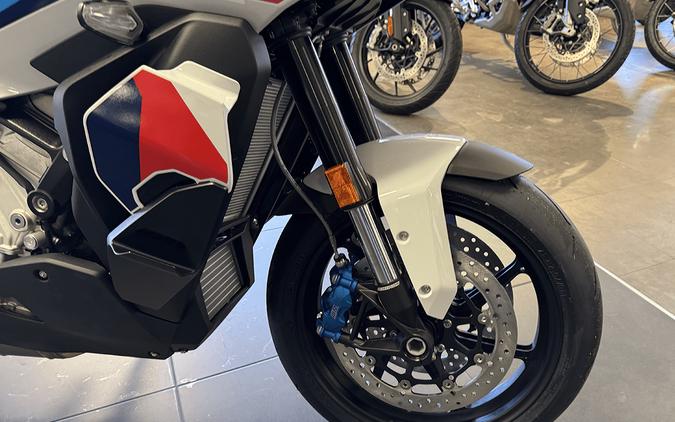 2026 BMW M1000XR