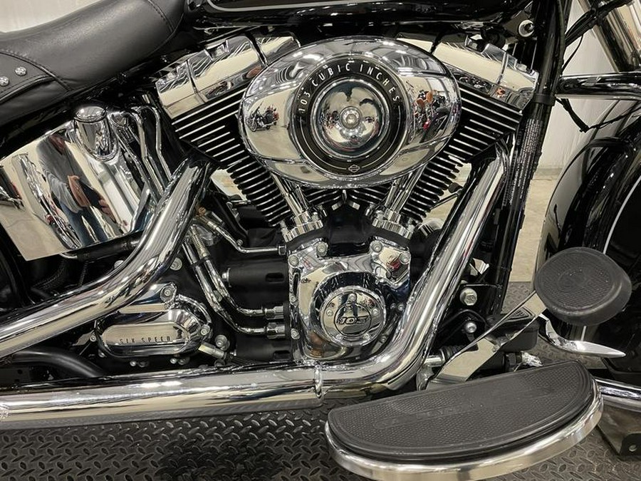 2015 Harley-Davidson® FLSTC - Heritage Softail® Classic