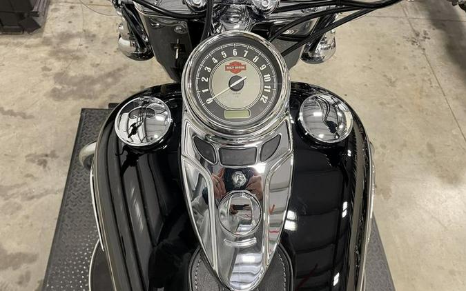 2015 Harley-Davidson® FLSTC - Heritage Softail® Classic