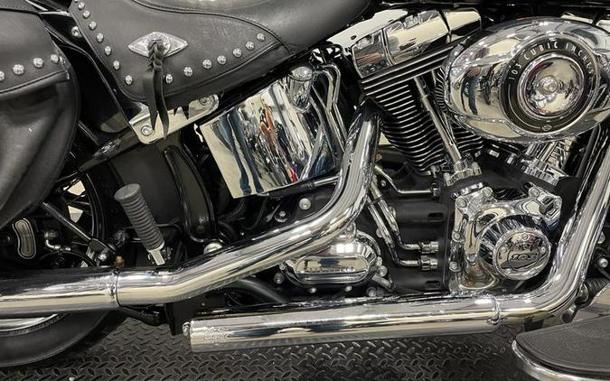 2015 Harley-Davidson® FLSTC - Heritage Softail® Classic