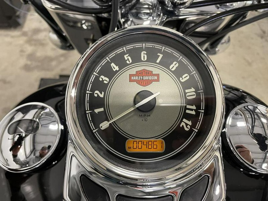 2015 Harley-Davidson® FLSTC - Heritage Softail® Classic