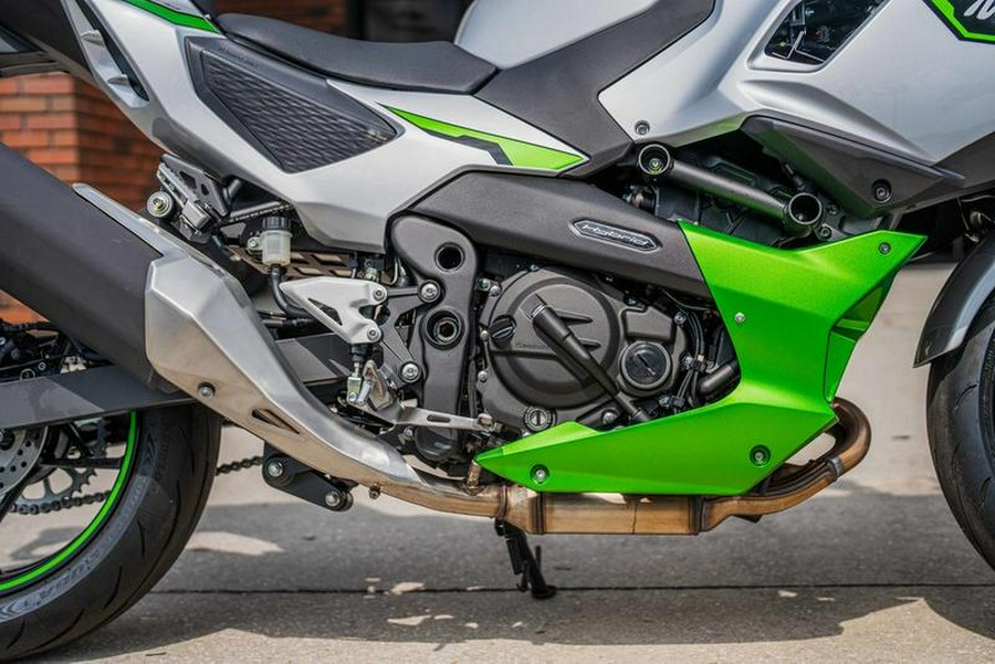 2024 Kawasaki Ninja® 7 Hybrid ABS