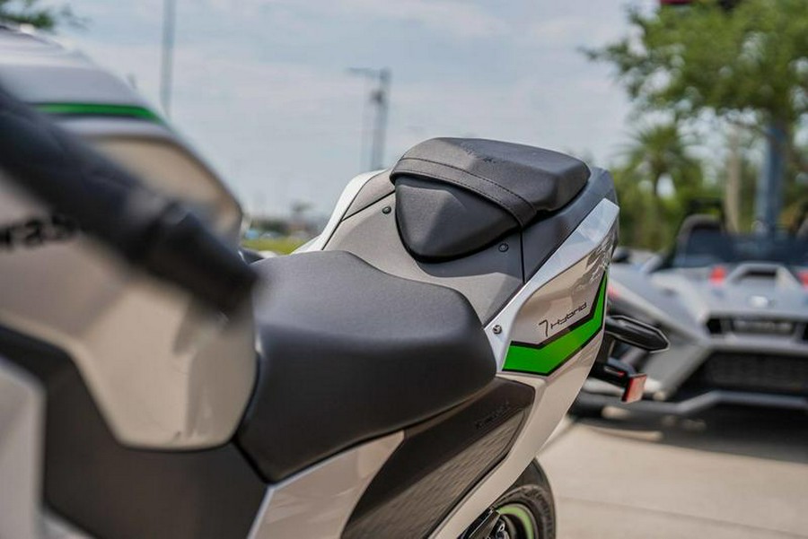 2024 Kawasaki Ninja® 7 Hybrid ABS