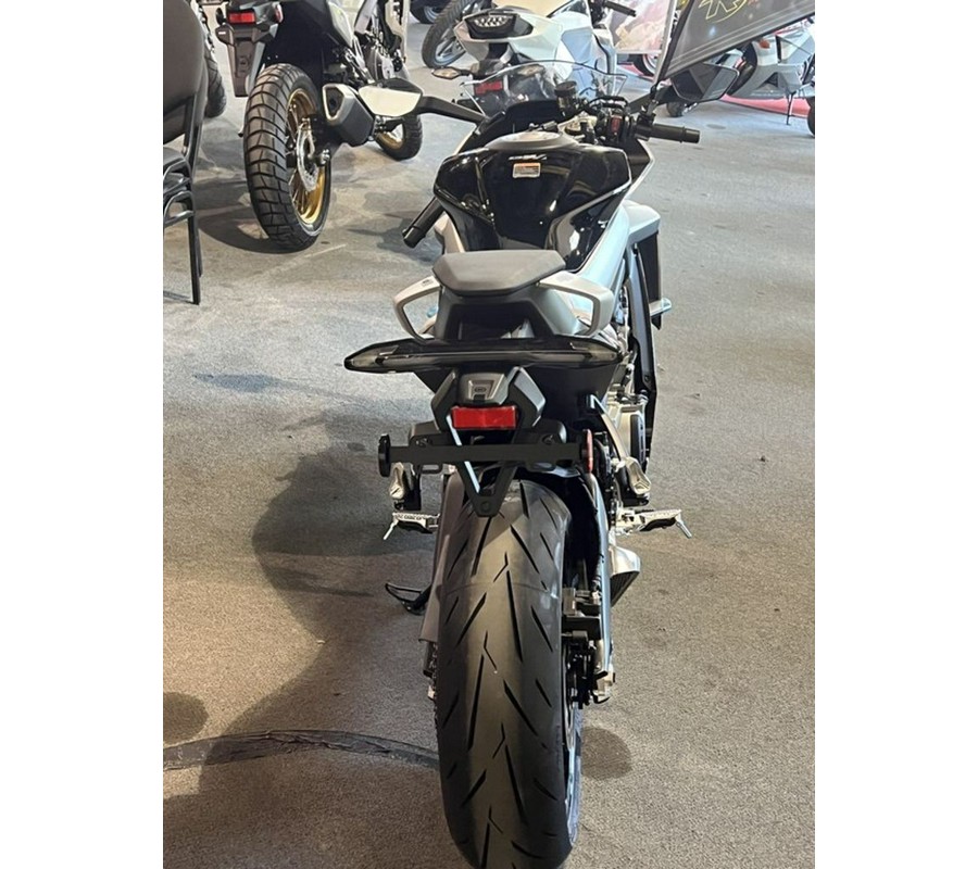 2025 CFMOTO CF650-10US