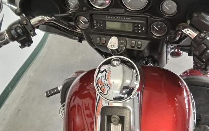 2009 Harley-Davidson® FLHTCU - Ultra Classic® Electra Glide®